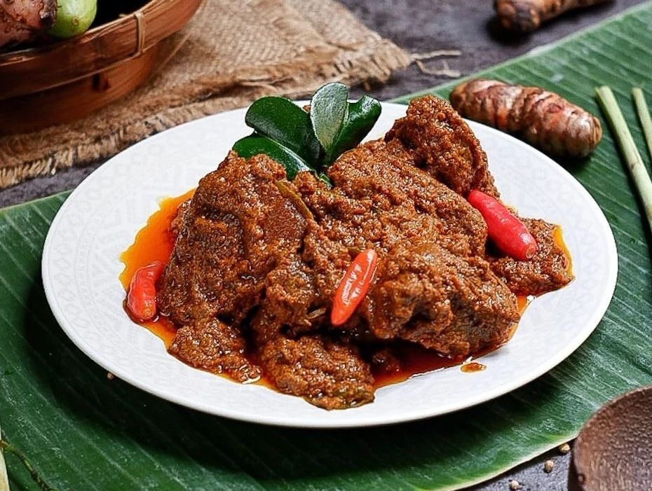 Rendang dalam Perayaan dan Tradisi: Kenapa Selalu Ada di Meja Makan?