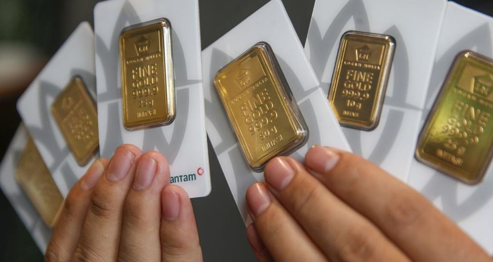 Harga Emas Stagnan Setelah Lonjakan Tajam
